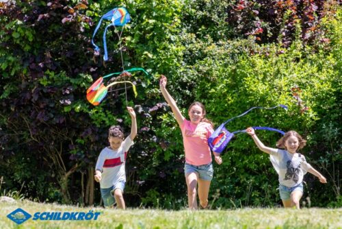 970400-PocketKites-Image-4-mit-Logo-web