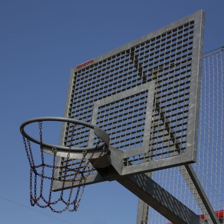 basketball-backboards-90x120-cm-steel-lattice